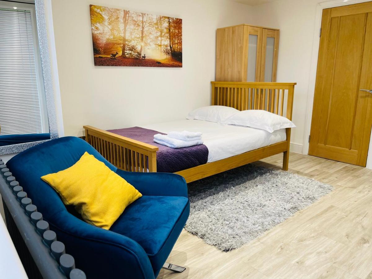 NEW MODERN STUDIO APARTMENT, PARKING, Netflix Kenilworth Exterior foto